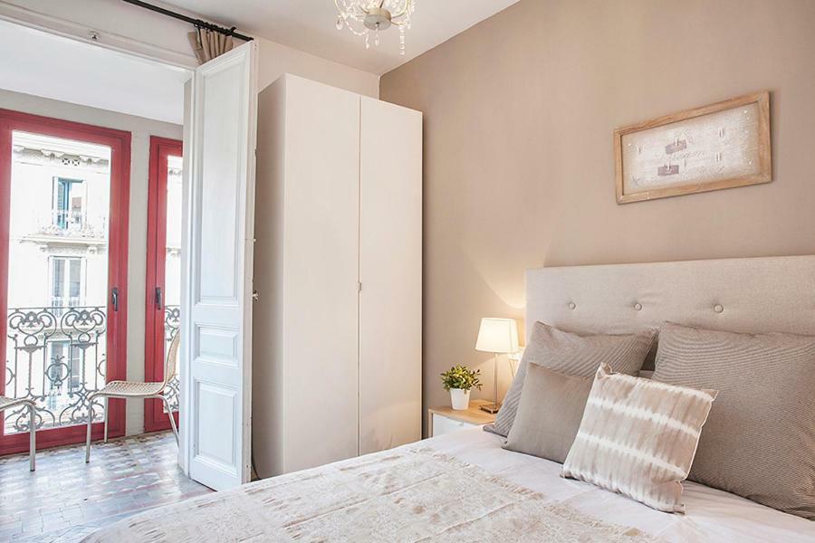 Apartment Grande And Authentic In Eixample With Central Ac, Mosaic